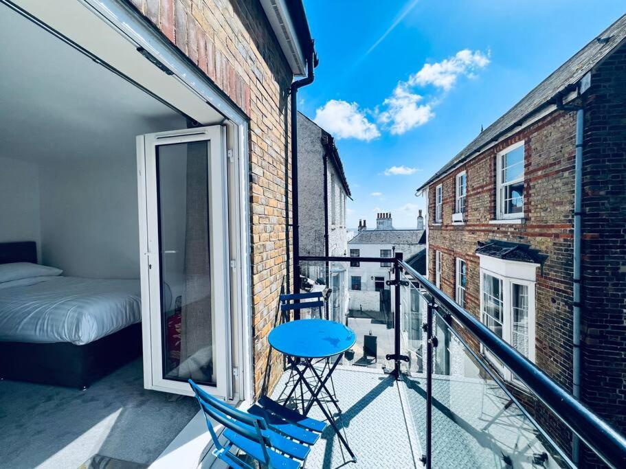 100 Steps To Broadstairs Beach - 2 Bedroom 3 Beds Esterno foto