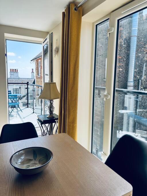 100 Steps To Broadstairs Beach - 2 Bedroom 3 Beds Esterno foto