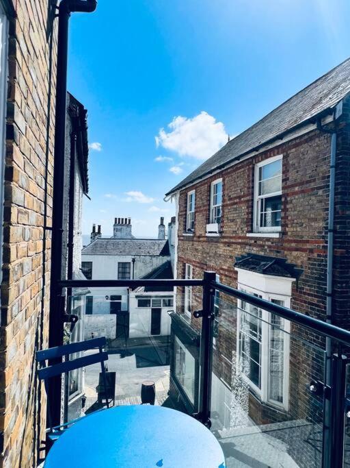 100 Steps To Broadstairs Beach - 2 Bedroom 3 Beds Esterno foto